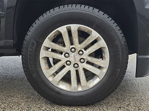 Used 2018 GMC Canyon SLT w/ Driver Alert Package image 34