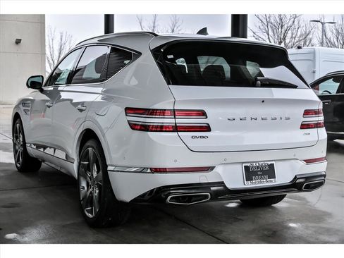 Used 2023 Genesis GV80 2.5T w/ Prestige Package image 6