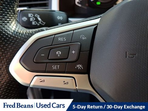 Certified 2022 Volkswagen Atlas SEL Premium image 23