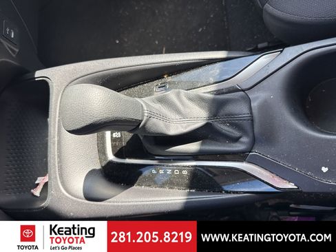 Used 2025 Toyota Corolla LE image 19
