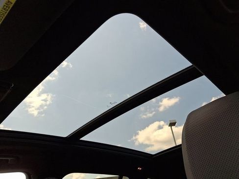 Used 2026 BMW X5 xDrive40i w/ Premium Package image 10