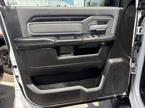 Used 2022 RAM 2500 Big Horn AWD/4WD image 20