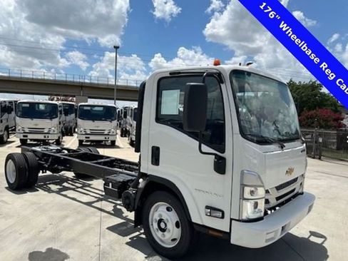 New 2025 Chevrolet Low Cab Forward 5500XG image 1