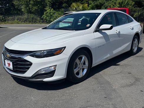 Used 2023 Chevrolet Malibu LS w/ Driver Confidence Package FWD image 3