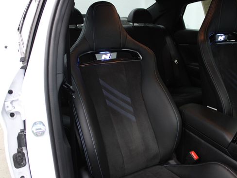 Used 2025 Hyundai Elantra N FWD image 31