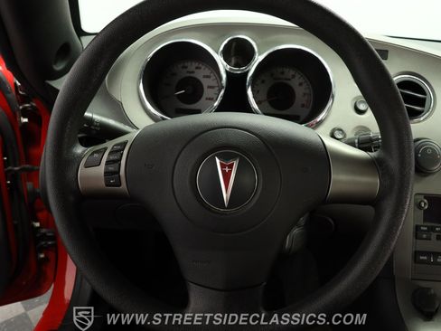 Used 2007 Pontiac Solstice Convertible w/ Preferred Package image 35