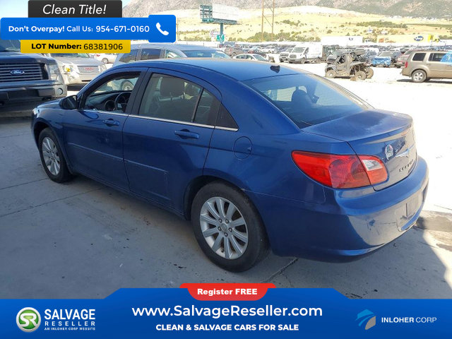 Used 2010 Chrysler Sebring Limited FWD image 3