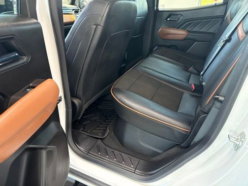 Used 2025 GMC Canyon AT4 AWD/4WD image 28