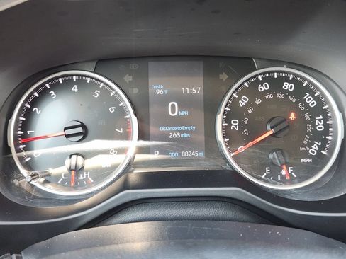Certified 2022 Toyota RAV4 XLE FWD image 20