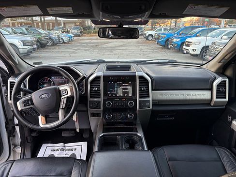 Used 2019 Ford F250 Lariat w/ Chrome Package image 13