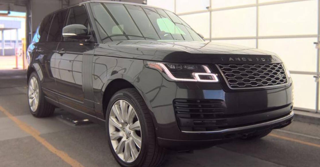 Used 2018 Land Rover Range Rover Supercharged AWD/4WD image 2