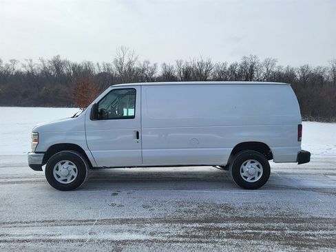 Used 2008 Ford E-350 and Econoline 350 Super Duty image 3