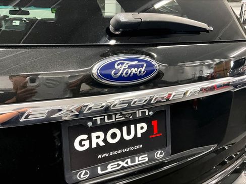 Used 2015 Ford Explorer Limited w/ Equipment Group 301A FWD image 31
