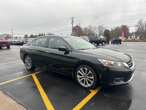 Used 2015 Honda Accord Sport image 4