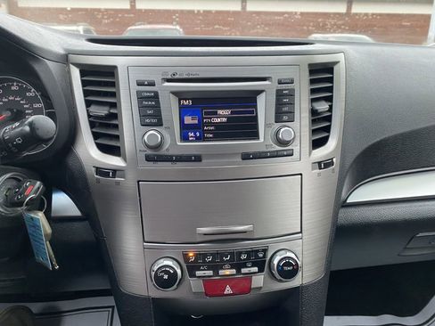 Used 2014 Subaru Outback 2.5i Premium image 13