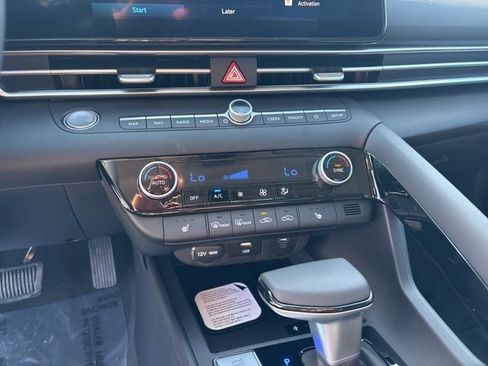 New 2026 Hyundai Elantra Limited FWD image 24