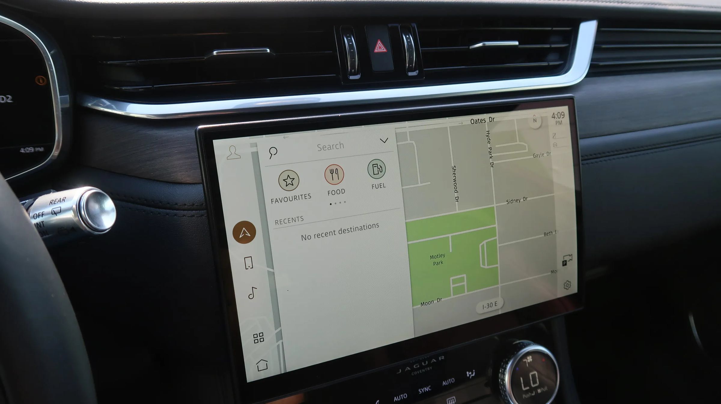 Used 2021 Jaguar F-PACE S AWD/4WD image 34