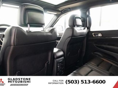 Used 2017 Jeep Grand Cherokee Limited w/ Luxury Group II AWD/4WD image 25