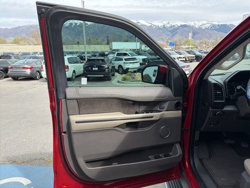 Used 2021 Ford Expedition Max Limited AWD/4WD image 10