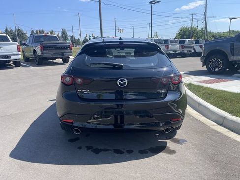 Used 2026 MAZDA MAZDA3 Hatchback w/Premium Plus Pkg AWD/4WD image 4