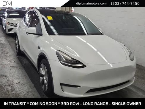 Used 2022 Tesla Model Y Long Range AWD/4WD image 3