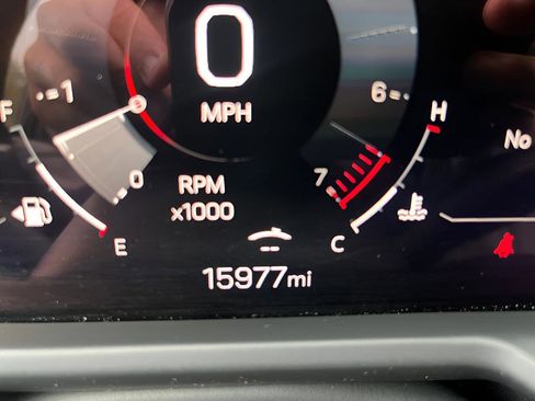 Used 2025 GMC Acadia AT4 image 24