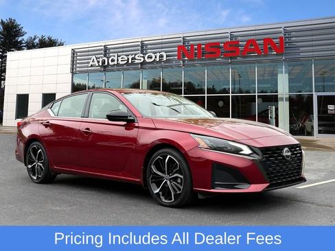 Used 2023 Nissan Altima 2.5 SR w/ SR Premium Package FWD image 1