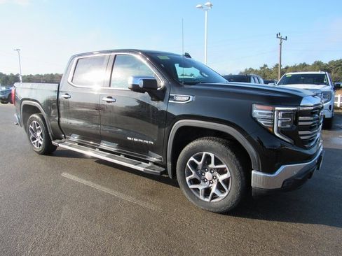 Used 2022 GMC Sierra 1500 SLT w/ SLT Premium Plus Package image 5