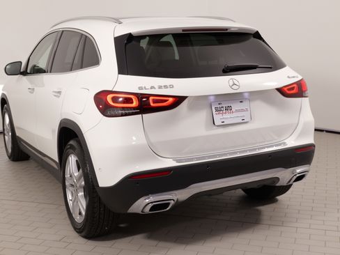 Used 2023 Mercedes-Benz GLA 250 4MATIC image 12