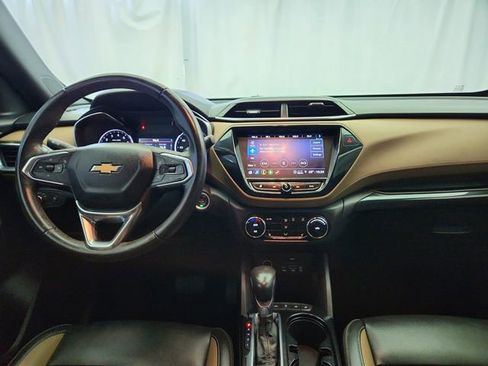 Used 2021 Chevrolet TrailBlazer ACTIV w/ Technology Package FWD image 14