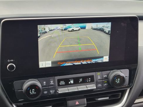 Used 2025 Toyota Grand Highlander FWD image 12