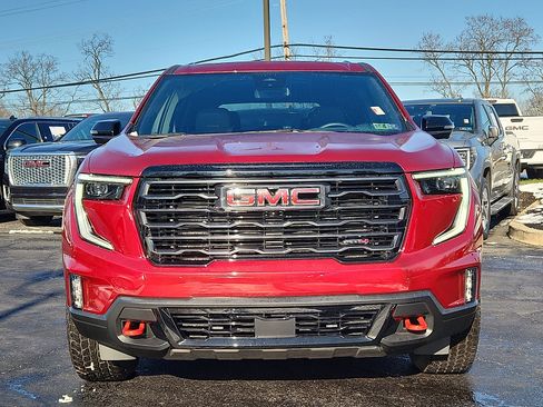 Used 2025 GMC Acadia AT4 image 2