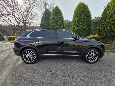 Used 2019 Lincoln Nautilus Reserve image 6