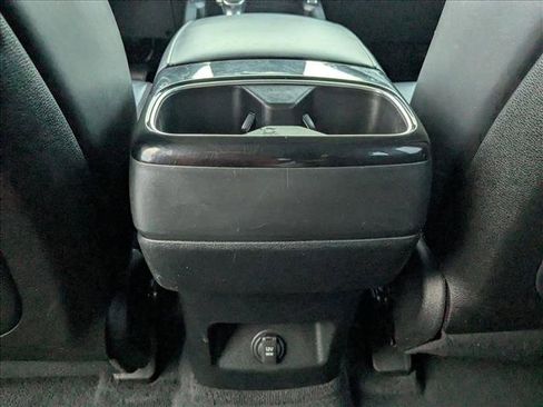 Used 2022 Kia Telluride S FWD image 18