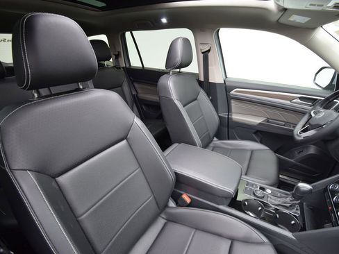 Used 2023 Volkswagen Atlas SEL image 20