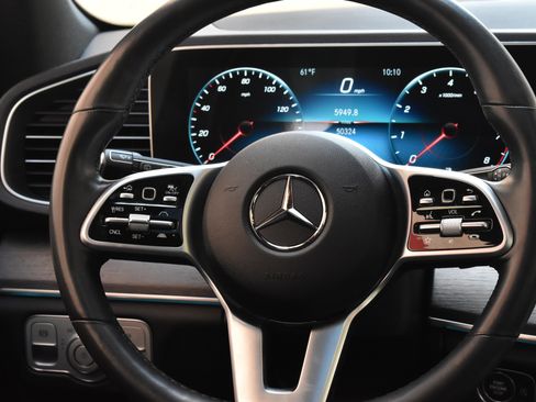 Used 2020 Mercedes-Benz GLE 350 w/ AMG Line Exterior image 31