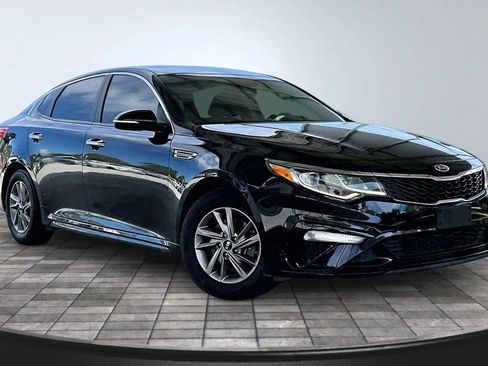 Used 2020 Kia Optima LX FWD image 3
