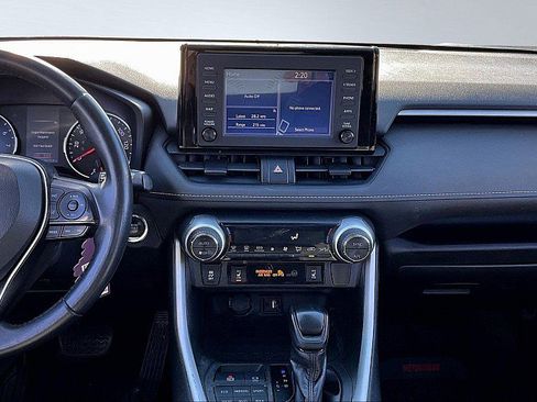 Used 2019 Toyota RAV4 XLE image 6