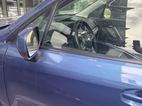 Used 2017 Subaru Forester 2.5i Premium image 10