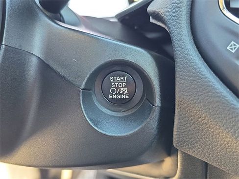 Used 2020 Jeep Compass Latitude image 25