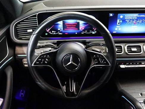 Used 2024 Mercedes-Benz GLE 450 4MATIC w/ AMG Line Exterior image 4