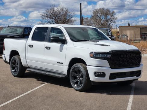 New 2026 RAM 1500 Express AWD/4WD image 3