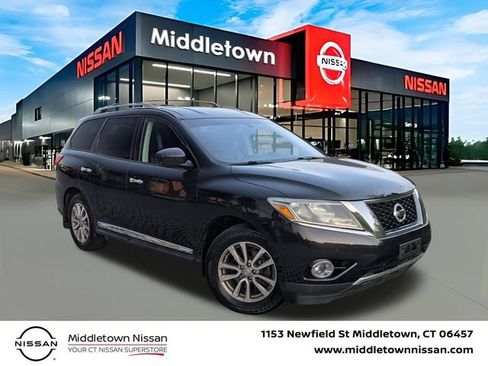 Used 2015 Nissan Pathfinder SL w/ SL Tech Package FWD image 1