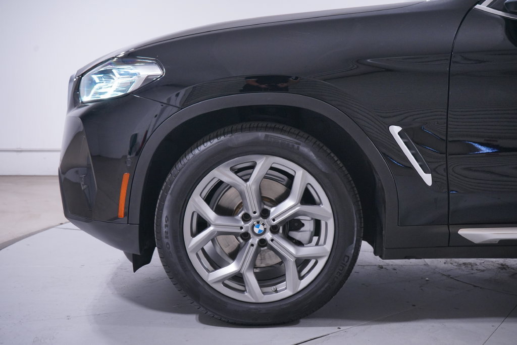 Used 2024 BMW X3 sDrive30i w/ Convenience Package RWD image 2