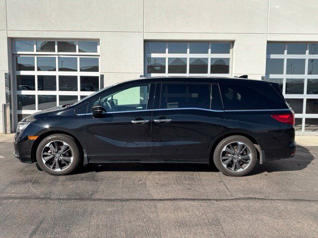 Used 2024 Honda Odyssey Elite image 3