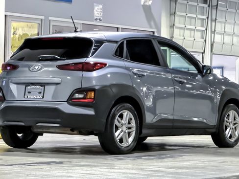 Used 2018 Hyundai Kona SE image 8