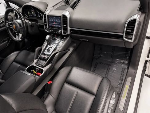 Used 2018 Porsche Cayenne S AWD/4WD image 24