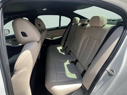 Used 2022 BMW 330e w/ M Sport Package RWD image 9