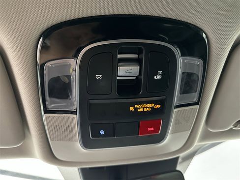 Used 2023 Hyundai Tucson Limited image 32