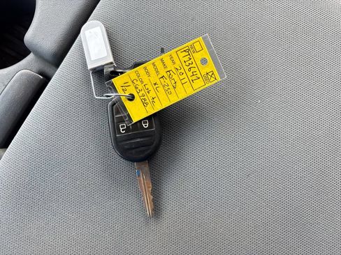 Used 2011 Ford F250 XL w/ PWR Equipment Group AWD/4WD image 12